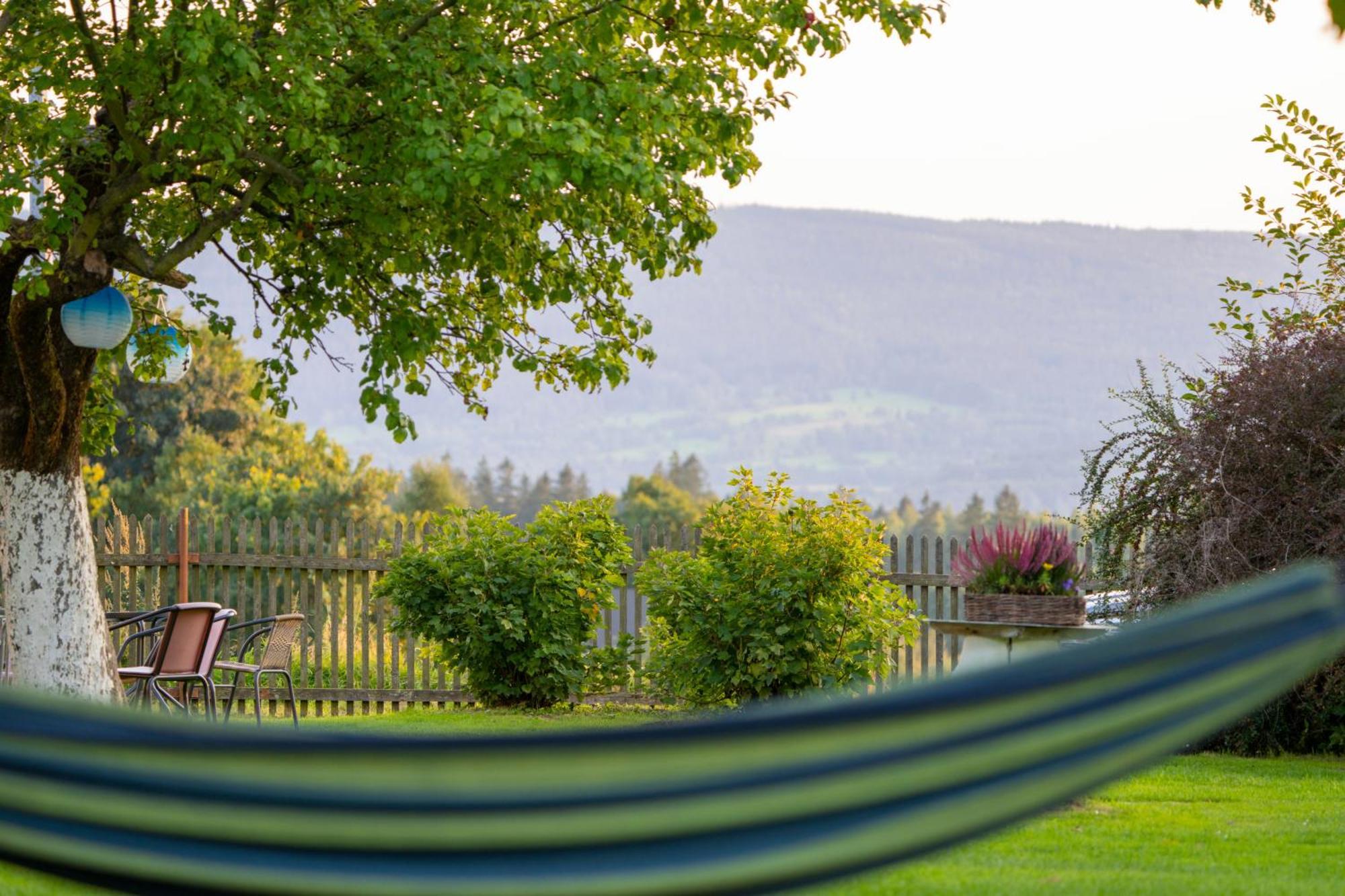 Dom W Domu - Izera Glamping Bed & Breakfast Gajowka  Bagian luar foto