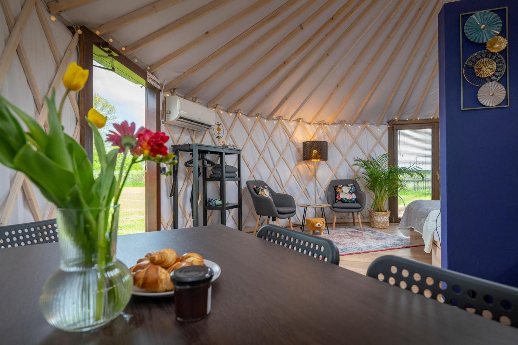 Dom W Domu - Izera Glamping Bed & Breakfast Gajowka  Ruang foto