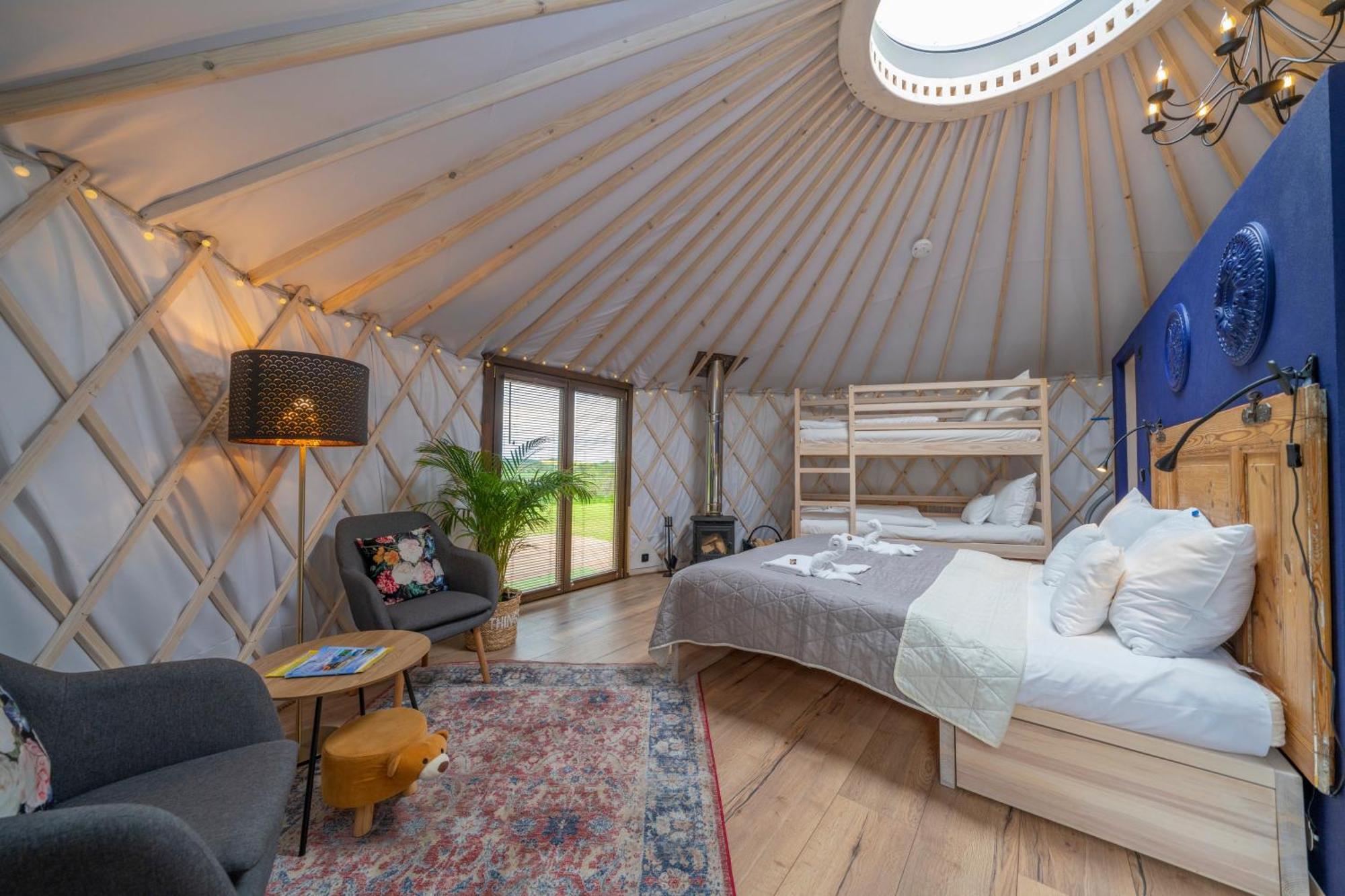 Dom W Domu - Izera Glamping Bed & Breakfast Gajowka  Ruang foto